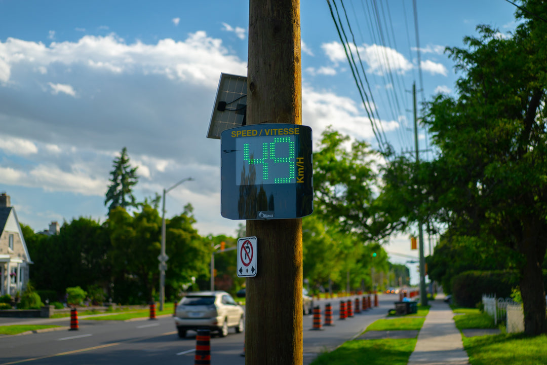 Ville d'Ottawa, Ontario (Afficheurs de vitesse - sécurité routière)